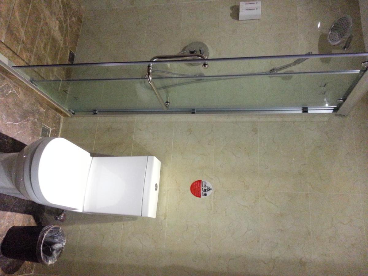 New West Street Hotel - Grand Wing Yangshuo Δωμάτιο φωτογραφία