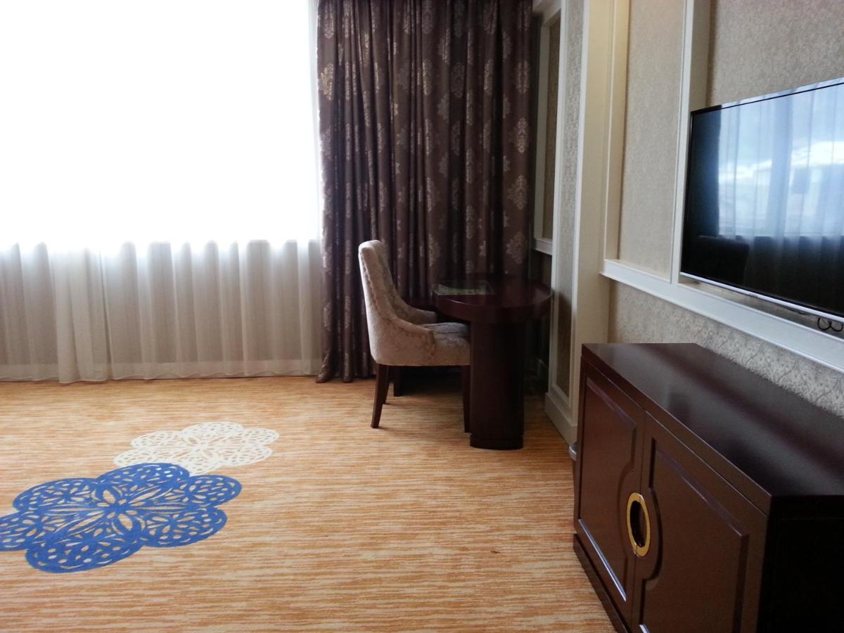 New West Street Hotel - Grand Wing Yangshuo Δωμάτιο φωτογραφία